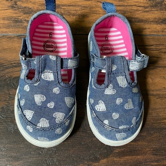 Wonder Nation, Girls, Denim, Heart Sneakers, Size 6 - Picture 1 of 10